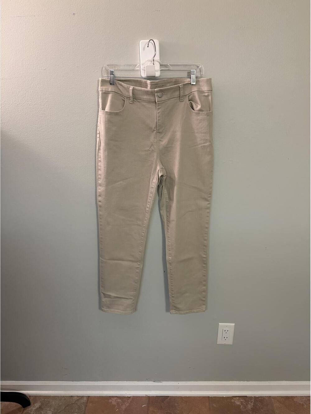 Chicos Ankle Slim Leg Trousers Size 1.5
